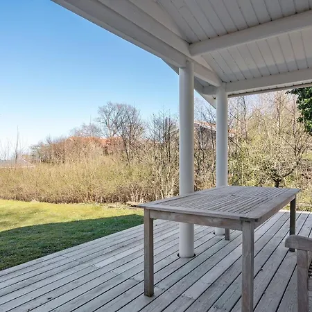 In Dronningmlle With 3 Bedrooms And Sauna 2 Feriehus